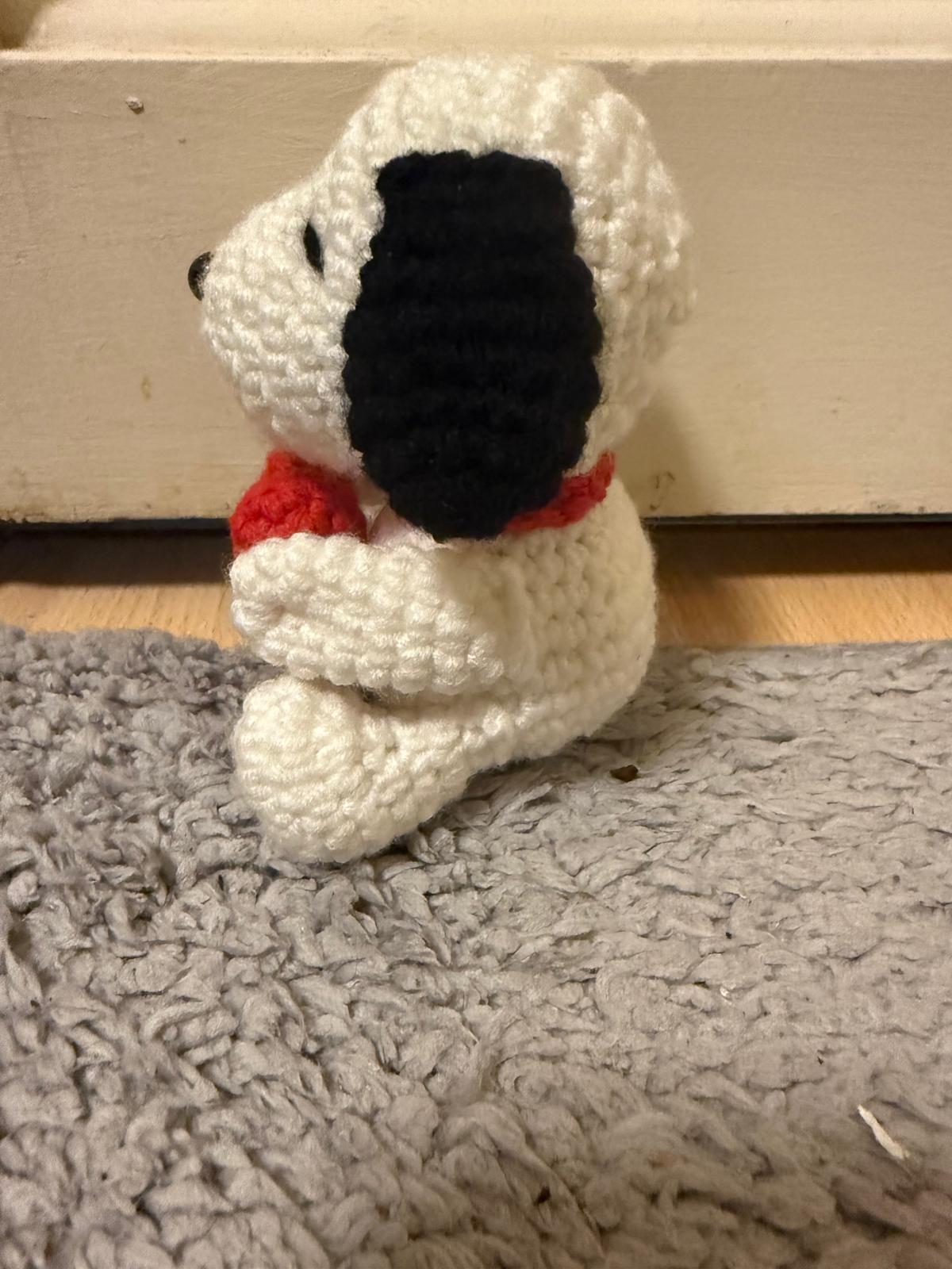 Snoopy with love heart